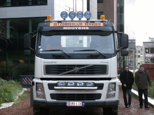 800px-Volvo_truck_in_Antwerpen