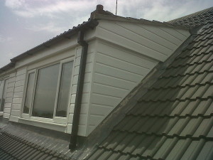 800px-concrete_tile_re-roof_with_upvc_dormer
