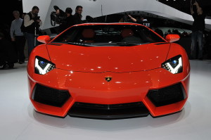 800px-Lamborghini_Aventador_(5488843474)