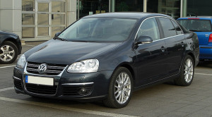 800px-VW_Jetta_V_–_Frontansicht_6._Mai_2011_Velbert